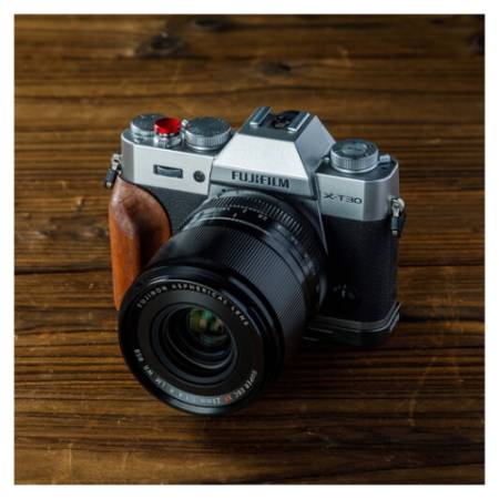 SmallRig 5668 - uchwyt L-kształtny do FUJIFILM X-T30/X-T30 II/X-T30 III - przykład użycia